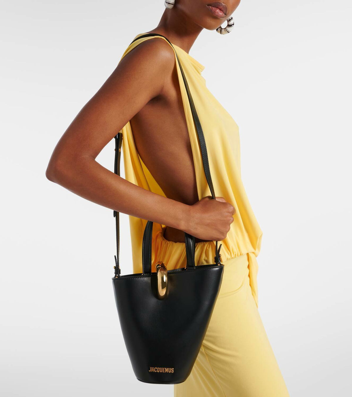 Jacquemus Bambola Small leather bucket bag